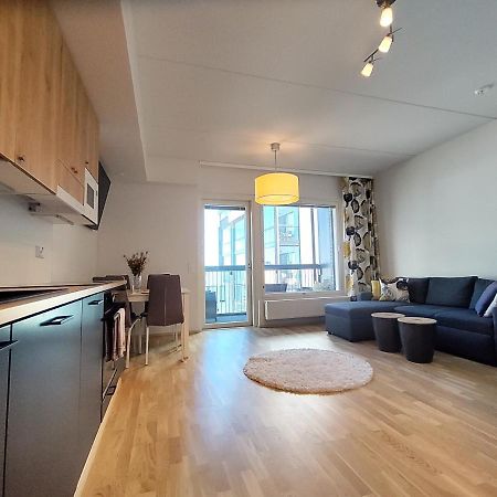 Fully Equipped New Apartment With Free Parking Тампере Екстериор снимка