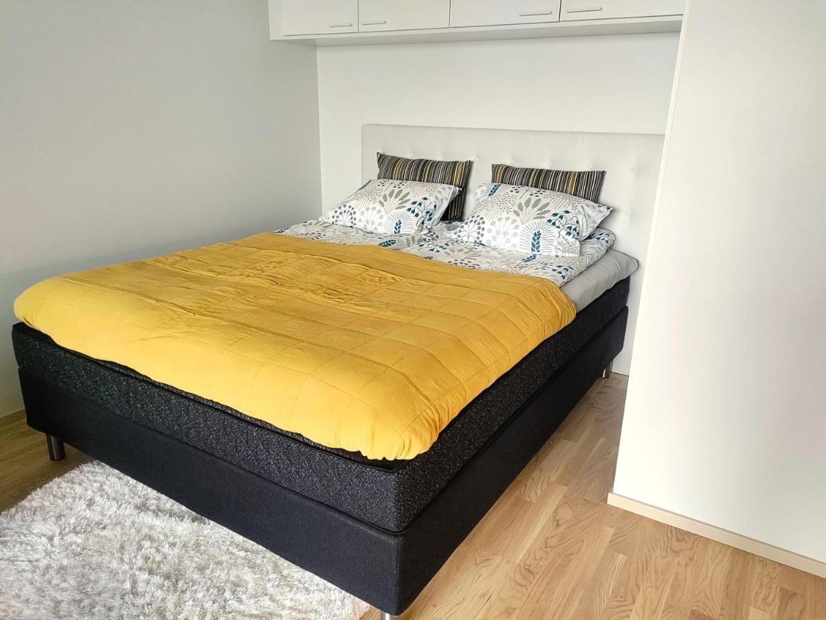 Fully Equipped New Apartment With Free Parking Тампере Екстериор снимка