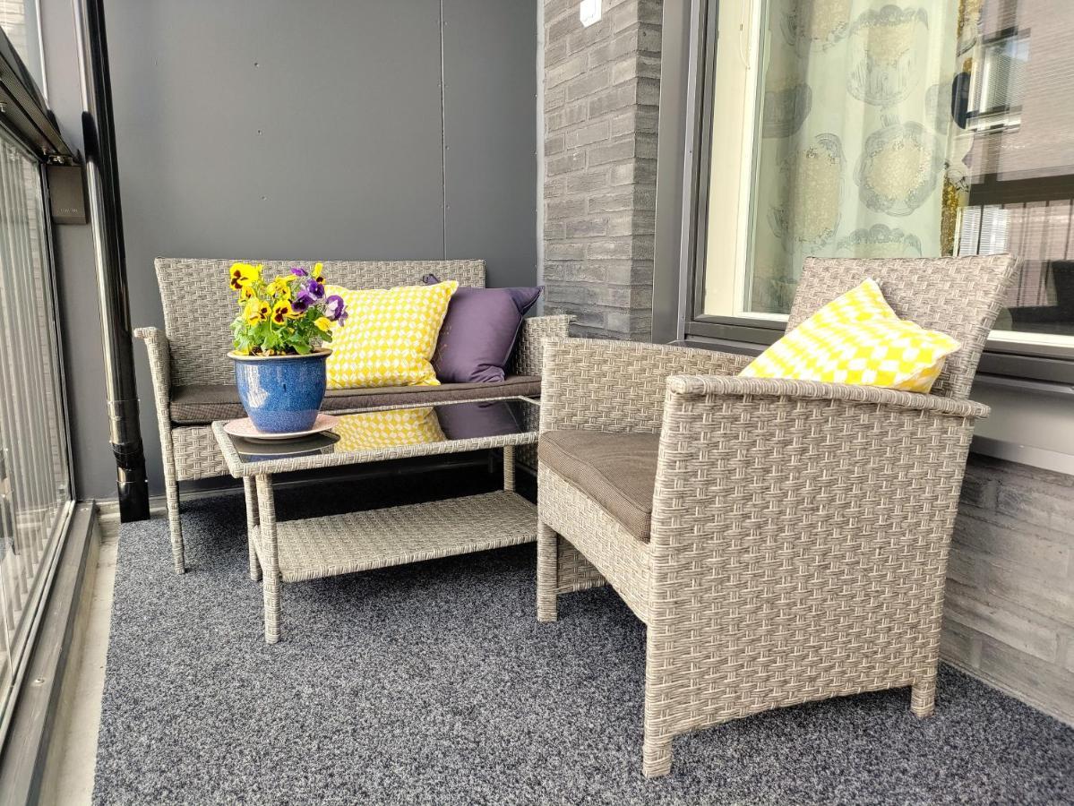 Fully Equipped New Apartment With Free Parking Тампере Екстериор снимка